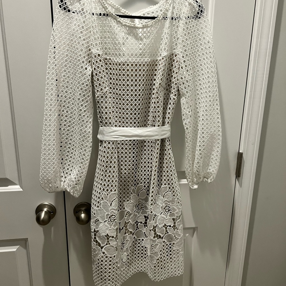 White House Black Market Guipure lace shift dress - New Without Tags
